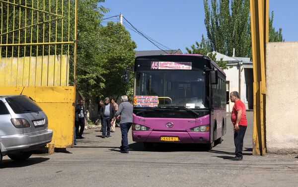 Акция протеста водителей общественного транспорта (12 мая 2021). Еревaн - Sputnik Армения