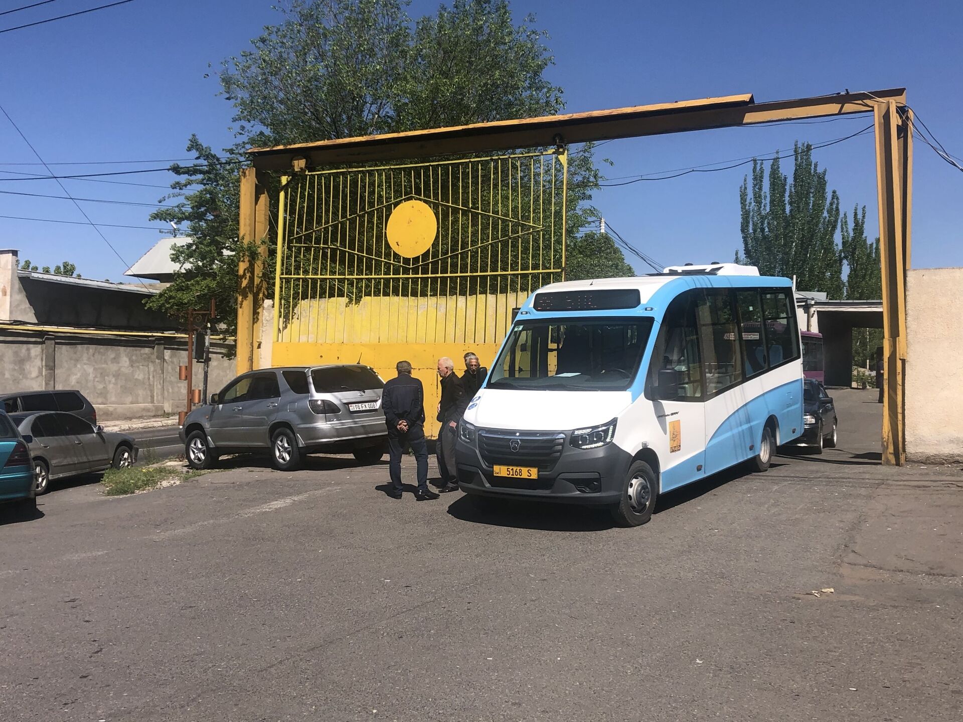 Բողոքի ակցիա Երևանում. ավտոբուսների վարորդները որոշել են աշխատանքի դուրս չգալ - Sputnik Արմենիա, 1920, 12.05.2021
