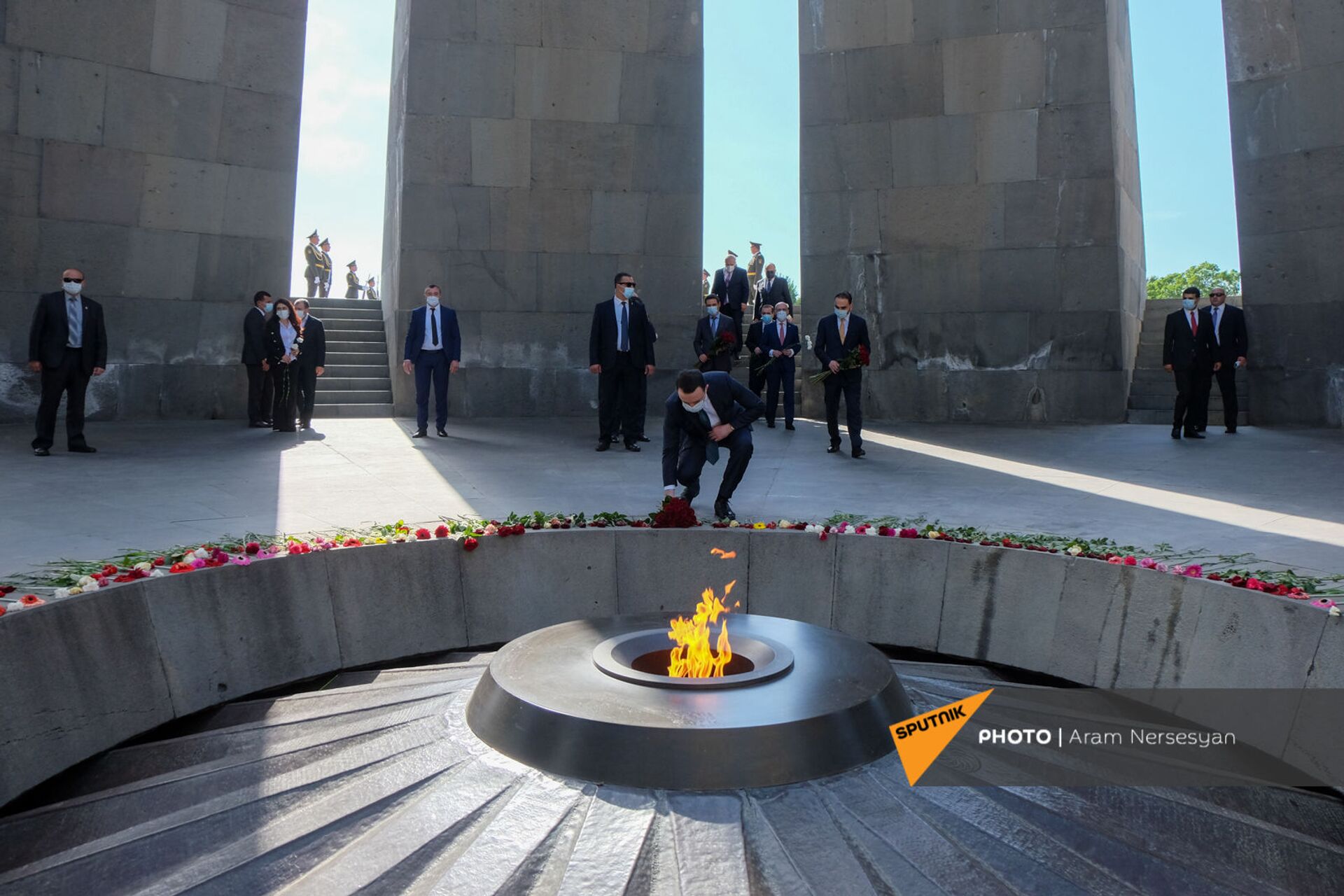 Վրաստանի վարչապետն այցելեց Ծիծեռնակաբերդ. լուսանկարներ - Sputnik Արմենիա, 1920, 12.05.2021