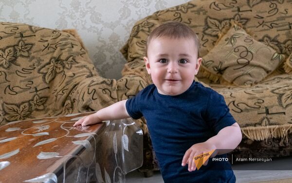 Աշոտի եղբոր որդին՝ 1 տարեկան Գևորգը - Sputnik Արմենիա