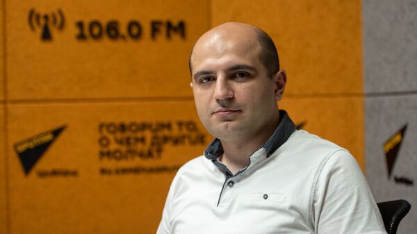 Политолог Норайр Дунамалян в гостях радио Sputnik - Sputnik Արմենիա