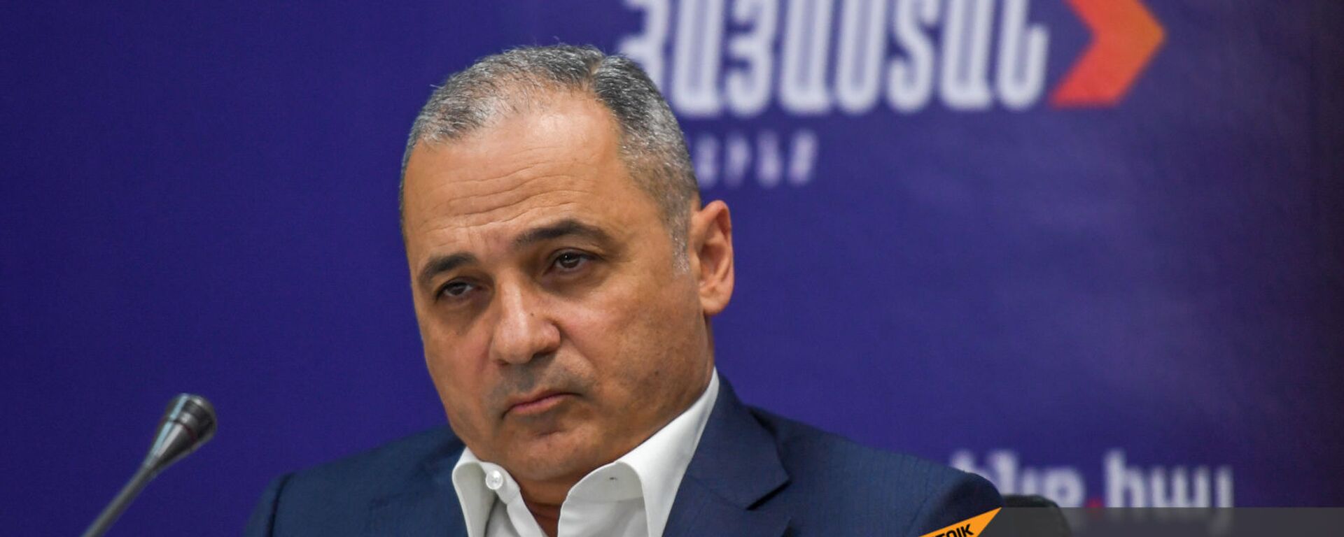 Ваге Акопян на пресс-конференции лидеров блока Айастан (25 мая 2021). Еревaн - Sputnik Արմենիա, 1920, 25.05.2021