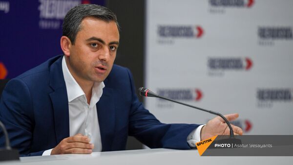 Ишхан Сагателян на пресс-конференции лидеров блока Айастан (25 мая 2021). Еревaн - Sputnik Армения