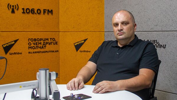 Военный эксперт Мгер Акопян в гостях радио Sputnik - Sputnik Արմենիա