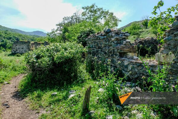 Руины в Верин Воскепар - Sputnik Армения