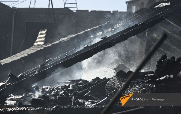 Пожар на улице Антараин (3 июня 2021). Еревaн - Sputnik Армения
