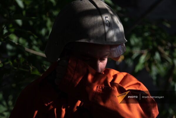Работник пожарной службы  - Sputnik Армения