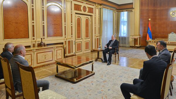 Президент Армен Саркисян принял делегацию общественной организации «Союз офицеров запаса СНБ» (7 июня 2021). Еревaн - Sputnik Армения