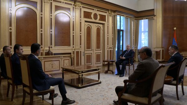 Президент Армен Саркисян на встрече с руководителями в сфере высоких технологий, экономики и исполнительным директором FAST - Sputnik Արմենիա