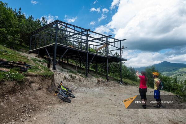 Строительство кафе для велосипедистов в Ванадзоре - Sputnik Армения