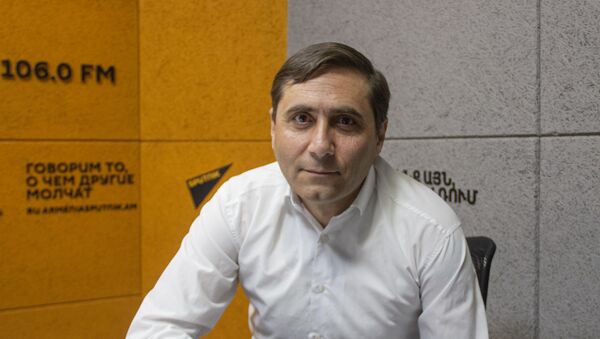 Секретарь фракции Процветающая Армения Арман Абовян в гостях радио Sputnik - Sputnik Արմենիա