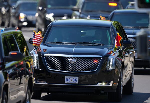 ԱՄՆ նախագահի ավտոմեքենան մոտենում է դղյակին - Sputnik Արմենիա