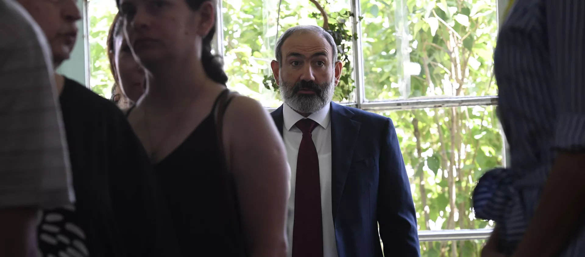 И.о. премьер-министра Никол Пашинян во время внеочередных парламентских выборов в Армении (20 июня 2021). Еревaн - Sputnik Армения, 1920, 22.06.2021