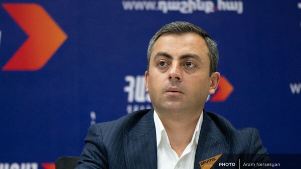 Ишхан Сагателян на пресс-конференции лидеров блока Айастан (22 июня 2021). Еревaн - Sputnik Армения