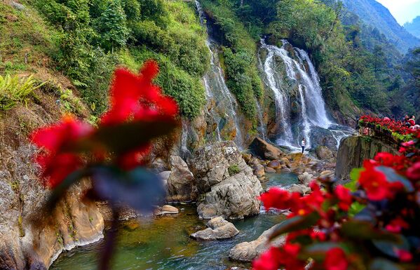 Серебряный водопад в провинции Лао Сай во Вьетнаме - Sputnik Армения