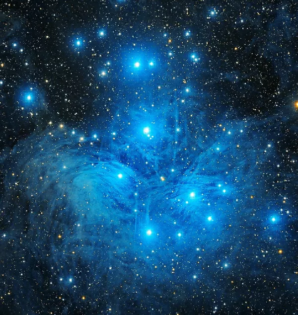 Снимок Pleiades Sisters индийского фотографа Jashanpreet Singh Dingra, попавший в шортлист конкурса Royal Observatory’s Astronomy Photographer of the Year 13 Снимок Pleiades Sisters индийского фотографа Jashanpreet Singh Dingra, попавший в шортлист конкурса Royal Observatory’s Astronomy Photographer of the Year 13 - Sputnik Армения
