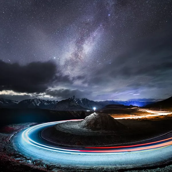 Снимок Star Watcher китайского фотографа Yang Sutie, попавший в шортлист конкурса Royal Observatory’s Astronomy Photographer of the Year 13 Снимок Star Watcher китайского фотографа Yang Sutie, попавший в шортлист конкурса Royal Observatory’s Astronomy Photographer of the Year 13 - Sputnik Армения