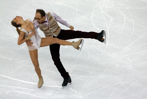 Выступление танцевальной пары из Германии на соревнованиях по фигурному катанию на Олимпиаде-2014 в Сочи  - Sputnik Армения