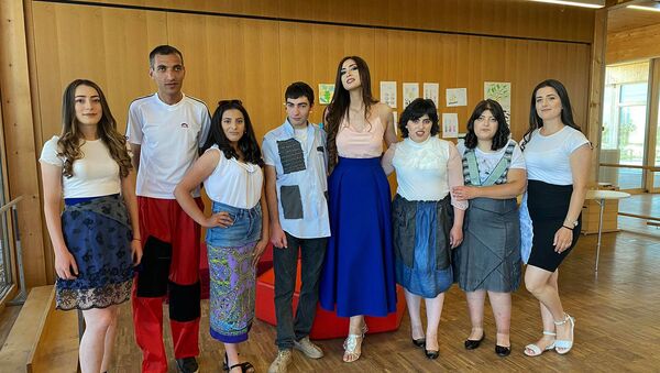 Участники дефиле для людей с ограниченными возможностями - Sputnik Армения