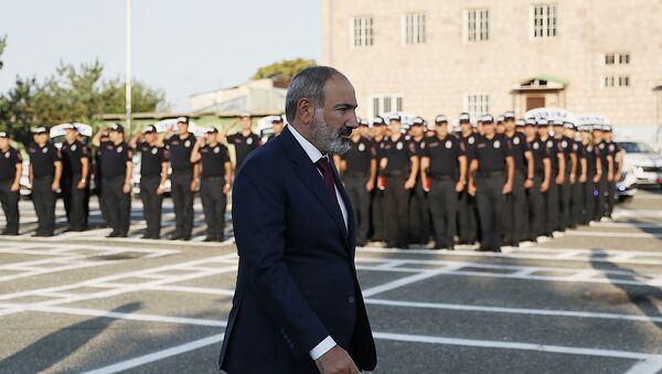 И.о. премьер-министра Никол Пашинян посетил полк патрульной полиции (8 июля 2021). Еревaн - Sputnik Армения