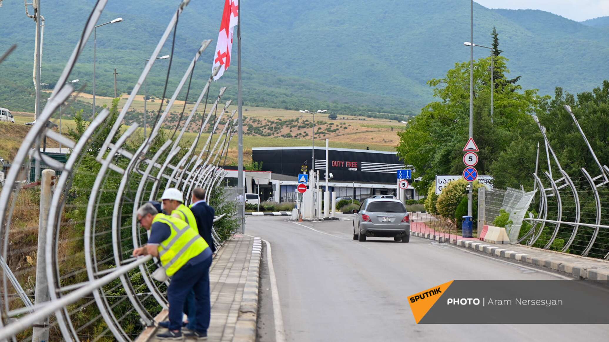 В МИД Армении пояснили, когда границу с Грузией можно будет пересекать лишь  с ID-картой - 27.04.2023, Sputnik Армения