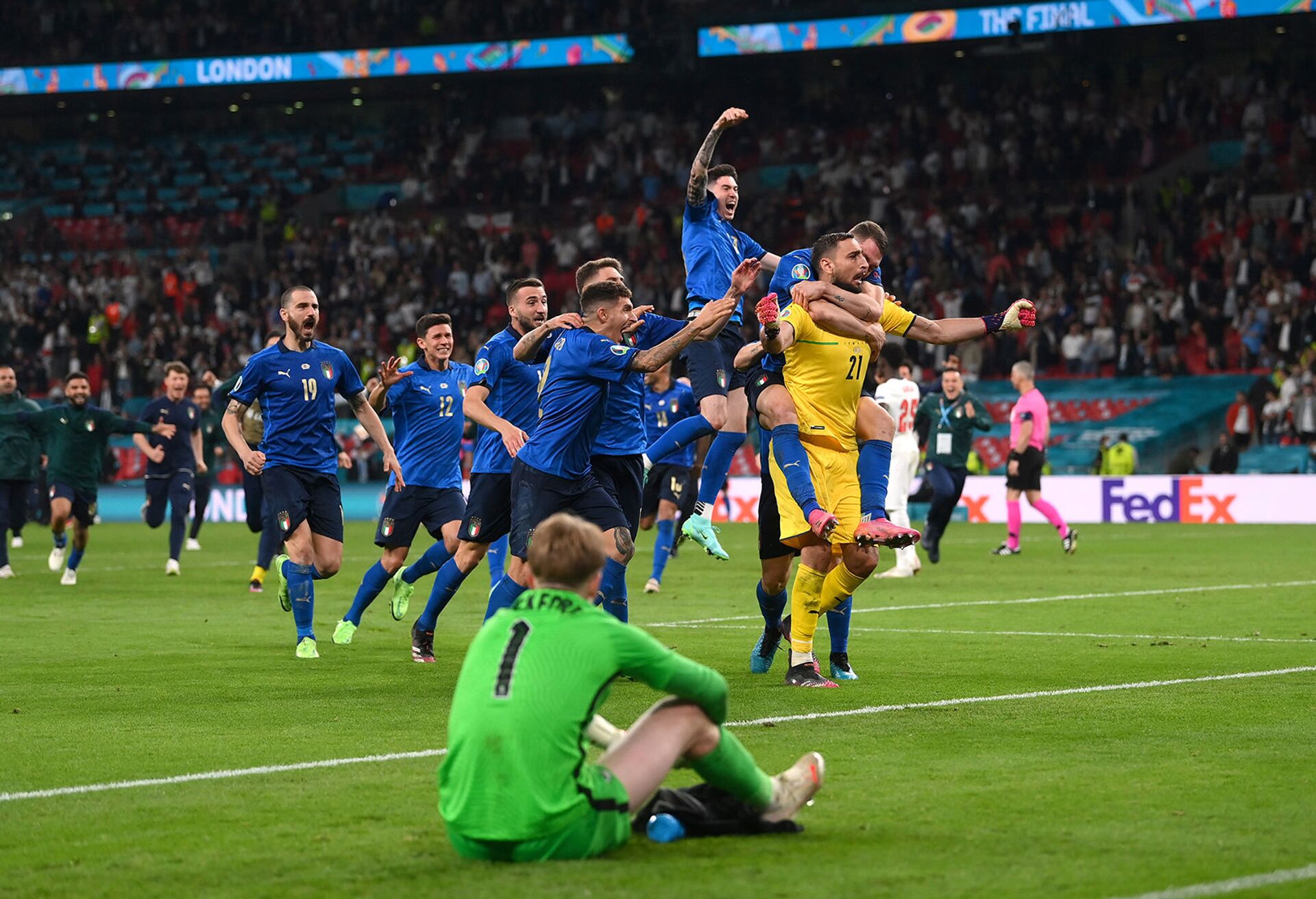 Իտալիան Եվրոպայի կրկնակի չեմպիոն է․ Եվրո-2020 ֆուտբոլային տոնն ավարտվեց - Sputnik Արմենիա, 1920, 12.07.2021