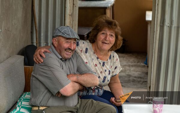 Гагик Шавелян со своей женой Гоар - Sputnik Армения