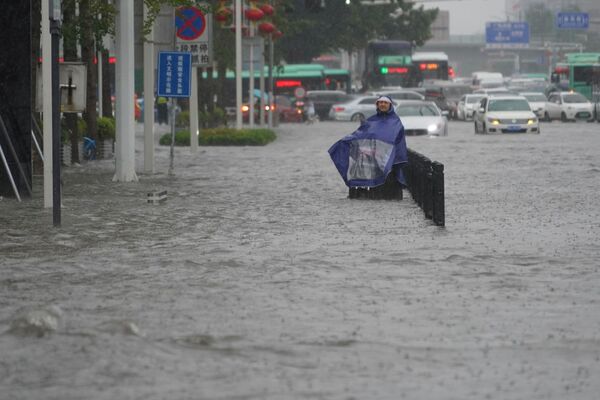 Наводнение в Чжэнчжоу, провинция Хэнань, Китай - Sputnik Армения