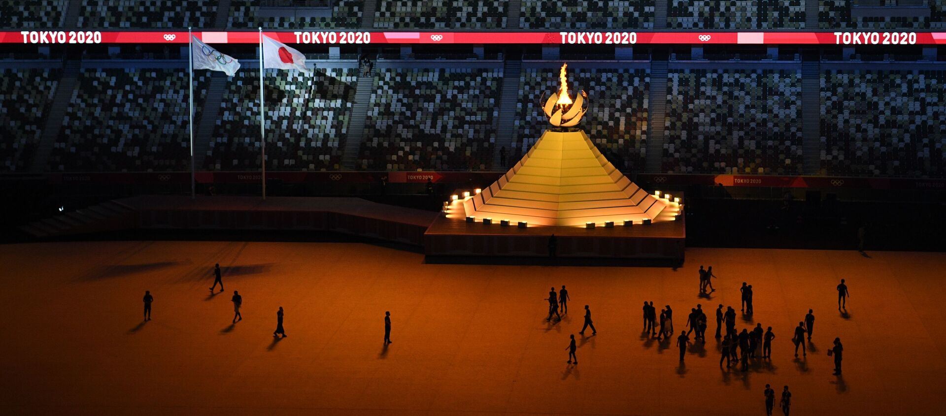 Зажженная Олимпийская чаша XXXII летних игр на Олимпийском стадионе (23 июля 2021). Токио - Sputnik Армения, 1920, 23.07.2021