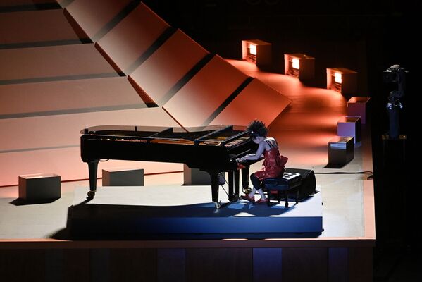Пианистка, композитор Хироми на церемонии открытия XXXII летних Олимпийских игр (23 июля 2021). Токио - Sputnik Армения