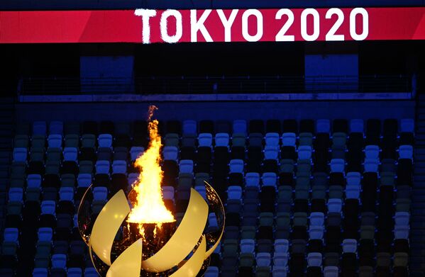 Зажженная Олимпийская чаша XXXII летних игр на Олимпийском стадионе (23 июля 2021). Токио - Sputnik Армения