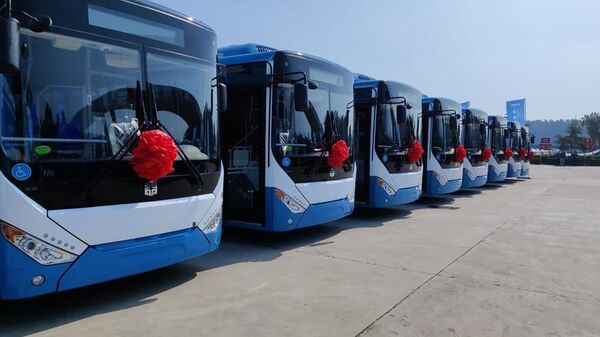 Торжественная церемония отправки новых автобусов для Еревана с завода в Китае - Sputnik Արմենիա