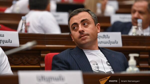 Ишхан Сагателян во время первого заседания парламента Армении 8-го созыва (2 августа 2021). Еревaн - Sputnik Արմենիա