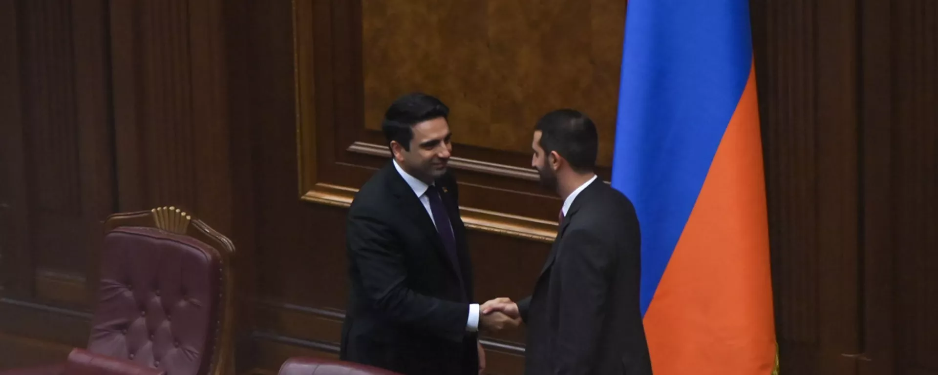 Ален Симонян и Рубен Рубинян на заседании Парламента (3 августа 2021). Еревaн - Sputnik Армения, 1920, 02.10.2021