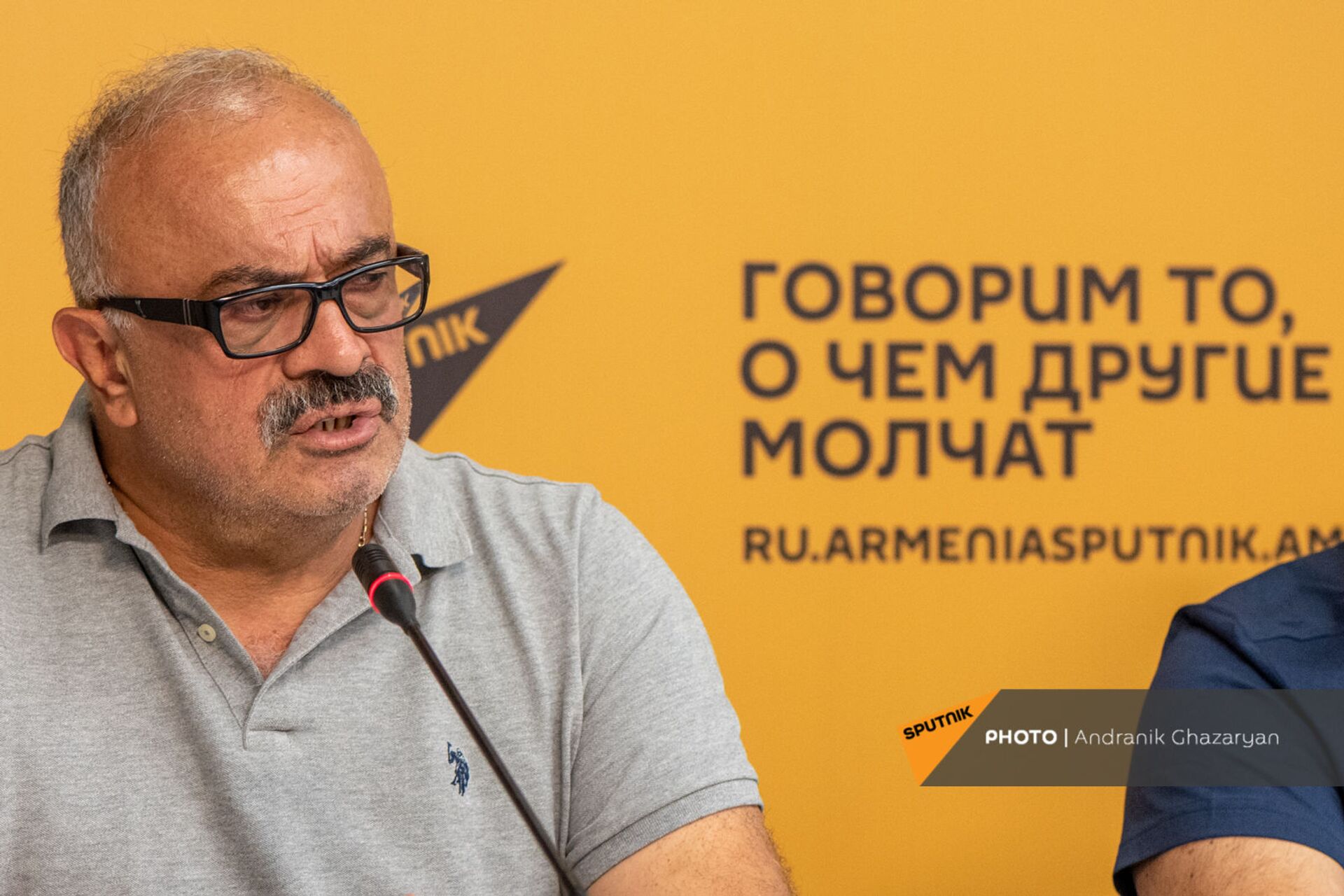 Седрак Мамулян во время пресс-конференции (5 августа 2021). Еревaн - Sputnik Армения, 1920, 14.09.2021