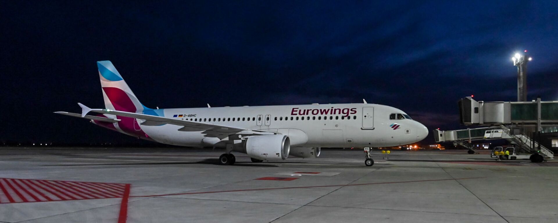 Лоукостер Eurowings запустил полеты из Кельна в Ереван - Sputnik Армения, 1920, 06.08.2021