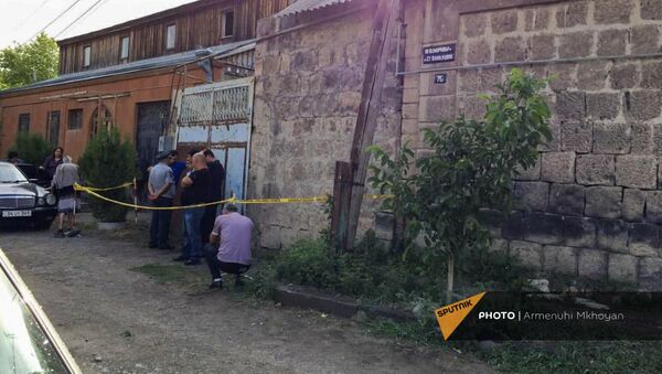 Двор в Гюмри, где в результате взрыва погибла молодая пара - Sputnik Армения