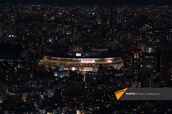 Олимпийский стадион в Токио в день торжественной церемонии закрытия XXXII летних Олимпийских игр. - Sputnik Армения