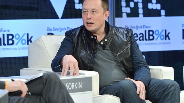 Генеральный директор SpaceX и Tesla Motors Илон Маск на конференции DealBook в New York Times 2013 (12 ноября 2013). Нью-Йорк - Sputnik Армения