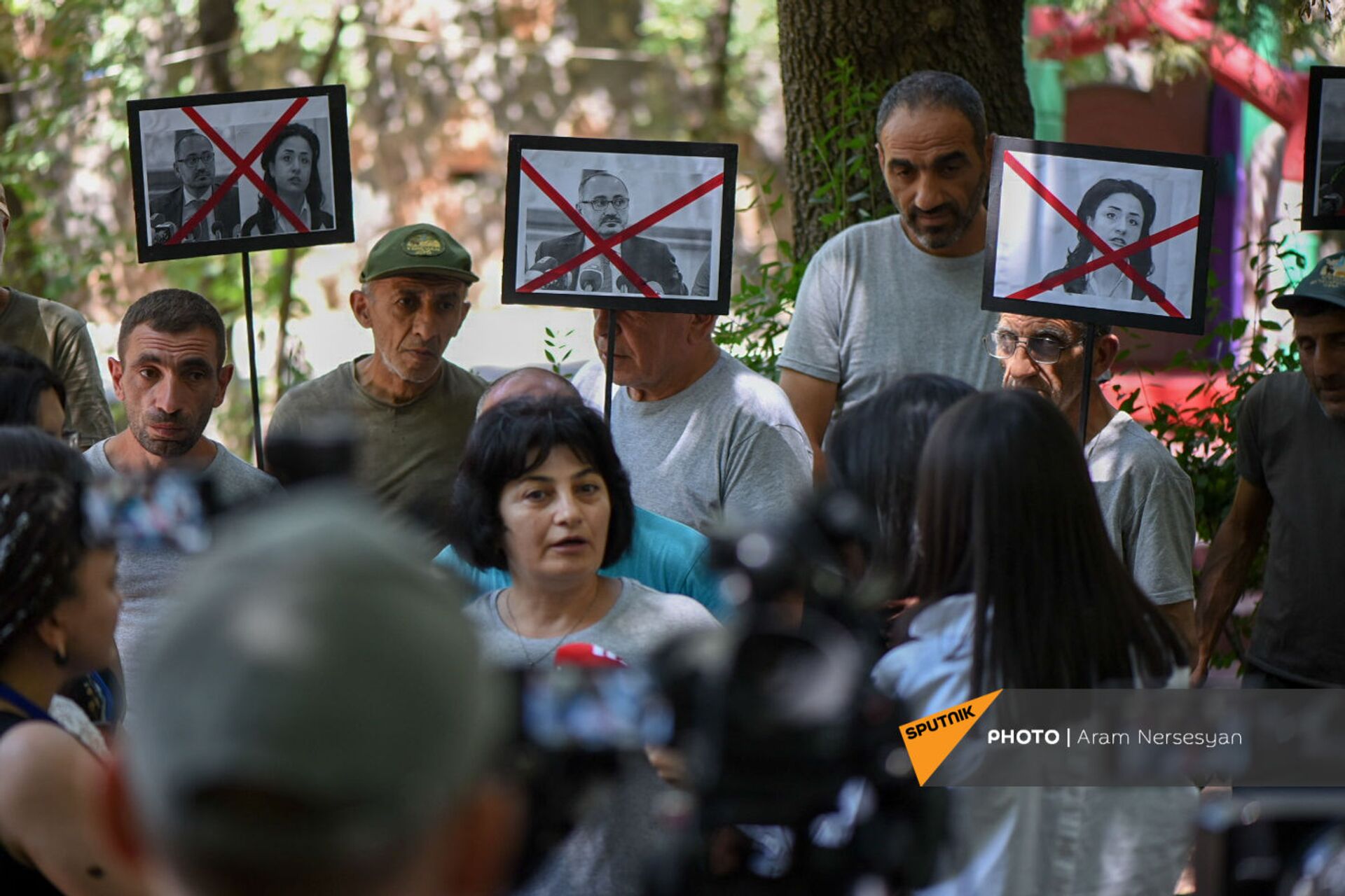 Акция протеста сотрудников Ереванского зоопарка против бывшего директора (11 августа 2021). Еревaн - Sputnik Армения, 1920, 14.09.2021