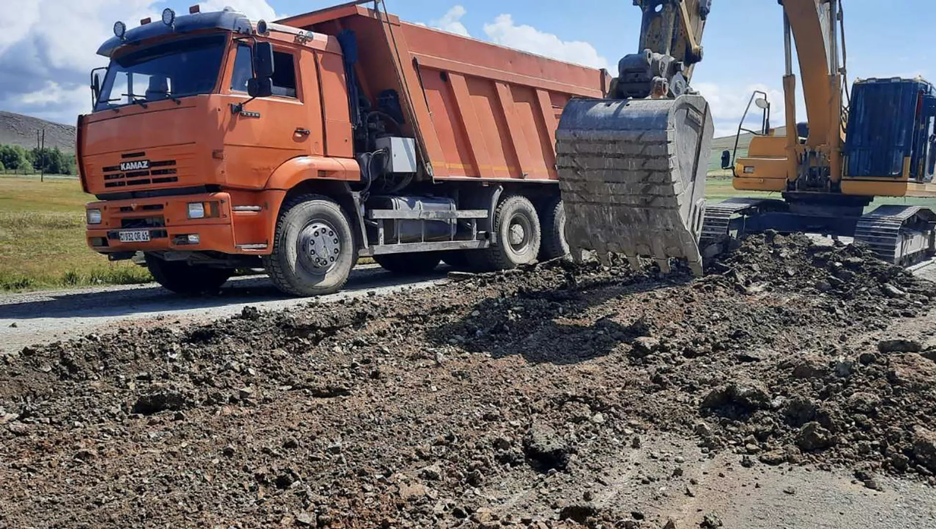 Ремонт на двух участках национальной автомагистрали Гюмри - Капс - Амасия