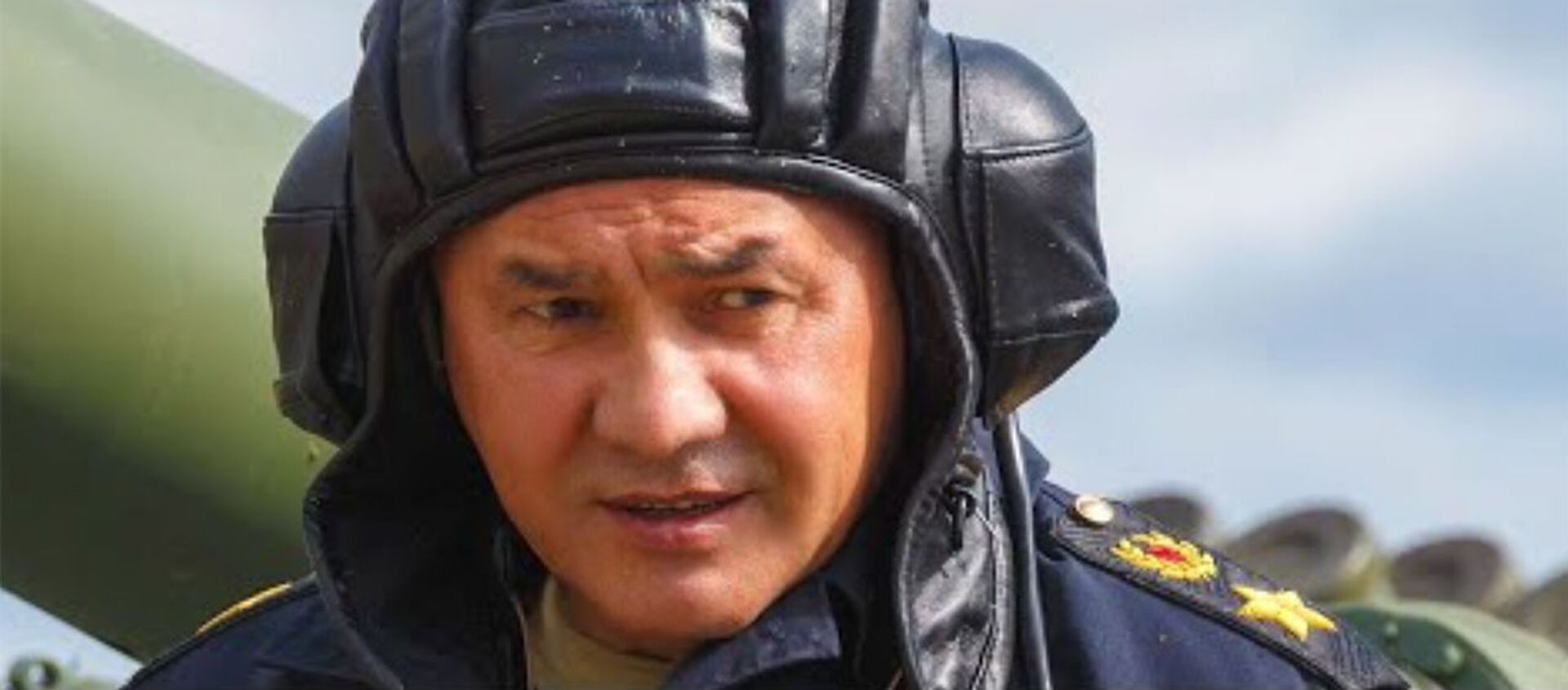 Сергей Шойгу лично опробовал трассу конкурса «Танковый биатлон» - Sputnik Армения, 1920, 19.08.2021