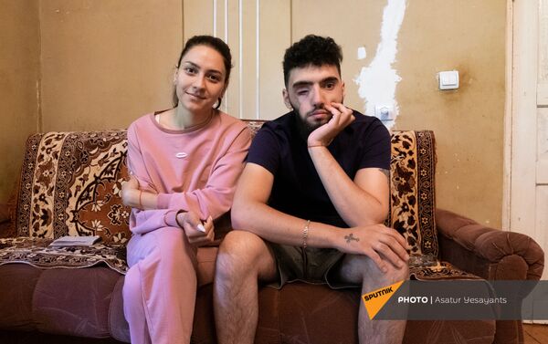 Вреж Бадалян с женой Кристиной - Sputnik Армения