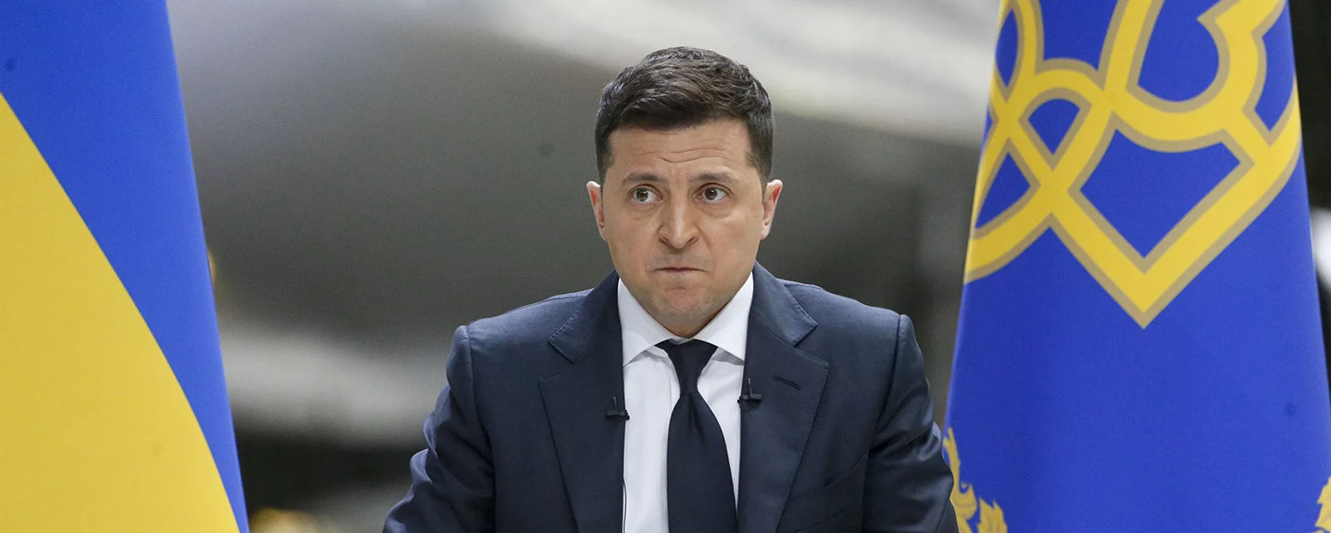 Президент Украины Владимир Зеленский резидент Украины Владимир Зеленский во время разговора с прессой (20 мая 2021). Киев - Sputnik Армения, 1920, 19.02.2022