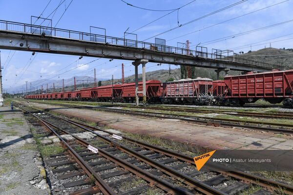 Железнодорожный состав на станции Ванадзора - Sputnik Армения
