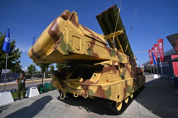 Зенитно-ракетный комплекс (ЗРК) Викинг, представленный на открытой экспозиционной площадке Конгрессно-выставочного центра Патриот в рамках международного военно-технического форума Армия-2021. - Sputnik Армения