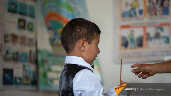 Первоклассник Ваге Овсепян - Sputnik Армения