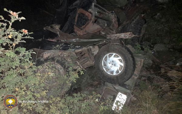 Բերդ քաղաքի մոտ «UAZ»-ը գլորվել է ձորը - Sputnik Արմենիա