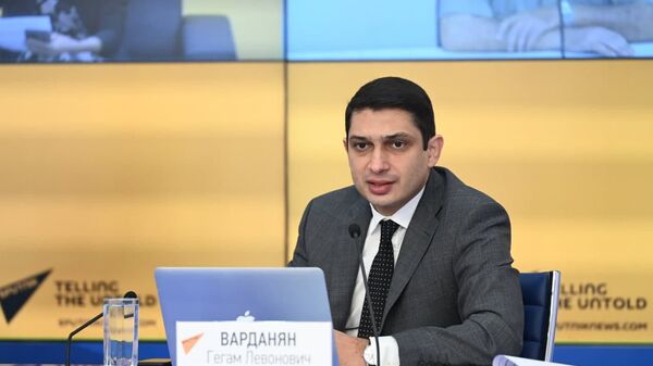 Министр по внутренним рынкам, информатизации и информационно-коммуникационным технологиям Евразийской экономической комиссии Гегам Варданян  - Sputnik Արմենիա