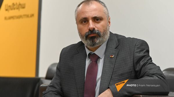 Давид Бабаян в гостях радио Sputnik - Sputnik Армения